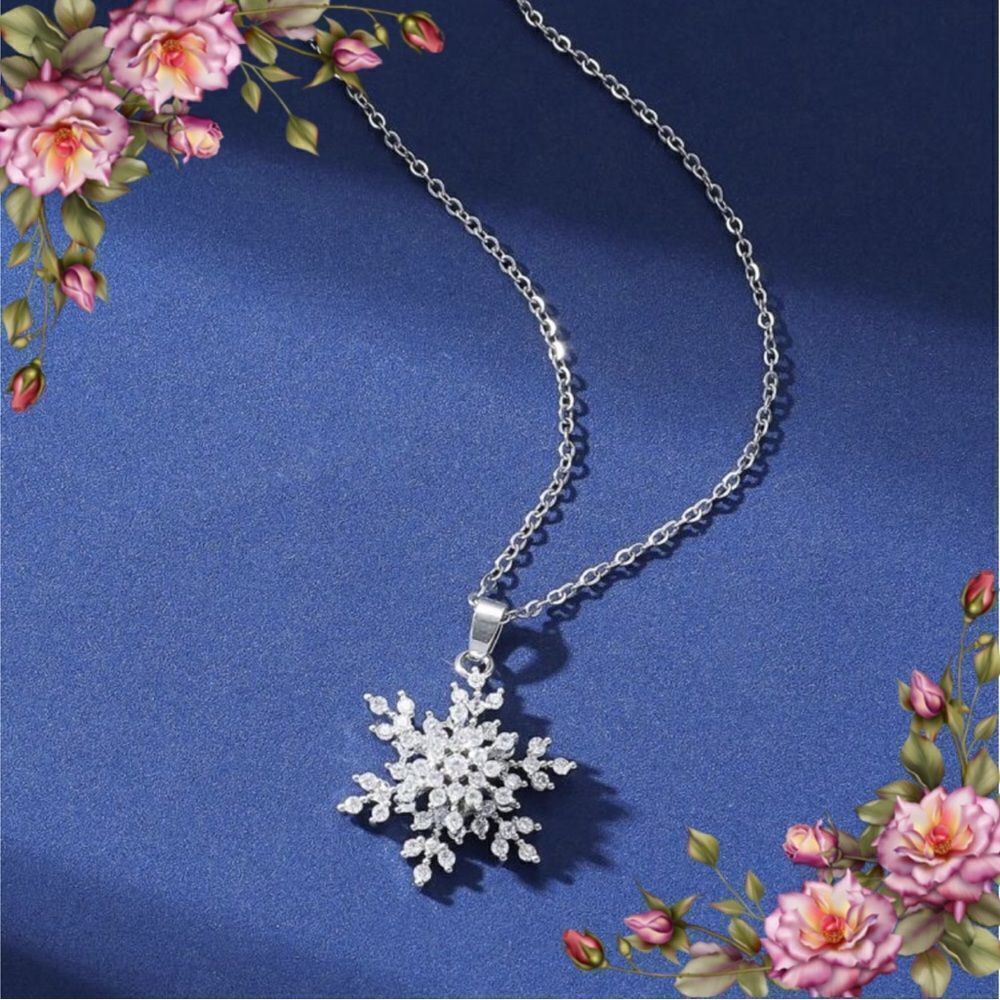 Cubic Zirconia Decor chroma Christmas Snowflake Pendant Stainless Steel Necklace
